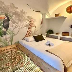 Studio met een Queen Size Bed